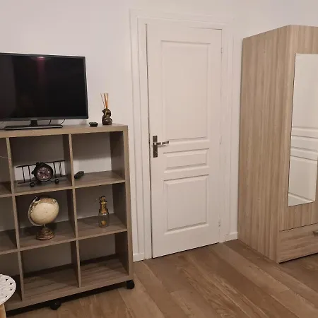 De A St Pierre Du Vauvray